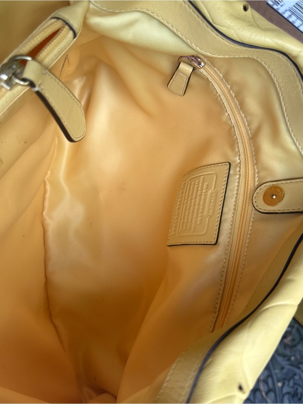 2013 Coach Ashley Lace Eyelet Leather Carryall F21883 – Vintage-Era Rare Yellow - Picture 8 of 16